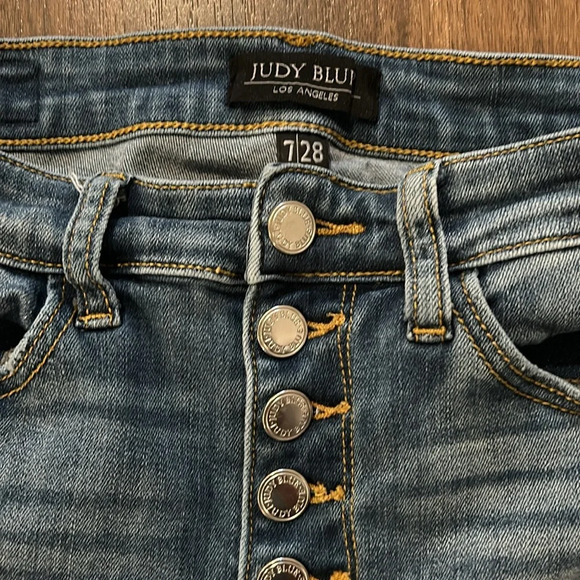 Judy Blue button up fly distressed light denim size 7/28 - Picture 2 of 7